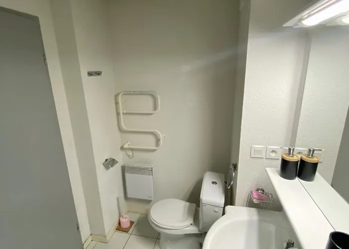 Superbe 4 Personnes Dans Propre Et Calme