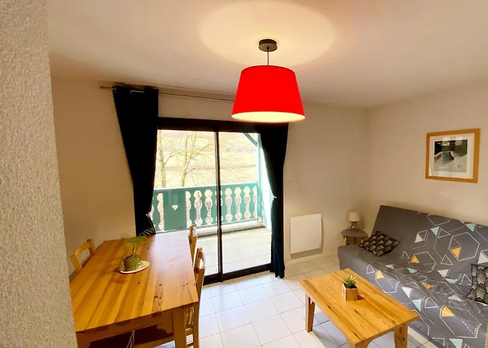 Superbe 4 Personnes Dans Propre Et Calme 아파트 *