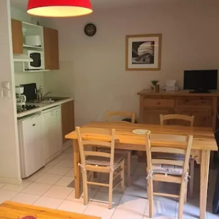 Superbe 4 Personnes Dans Propre Et Calme