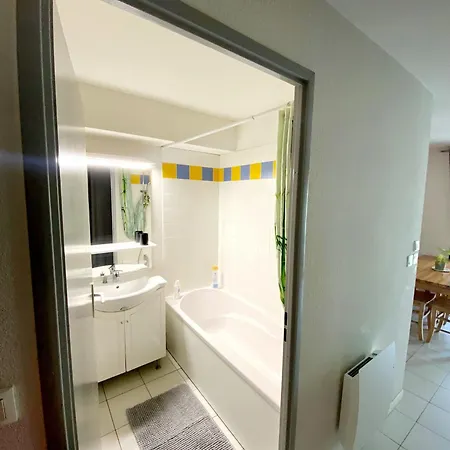 Superbe 4 Personnes Dans Propre Et Calme